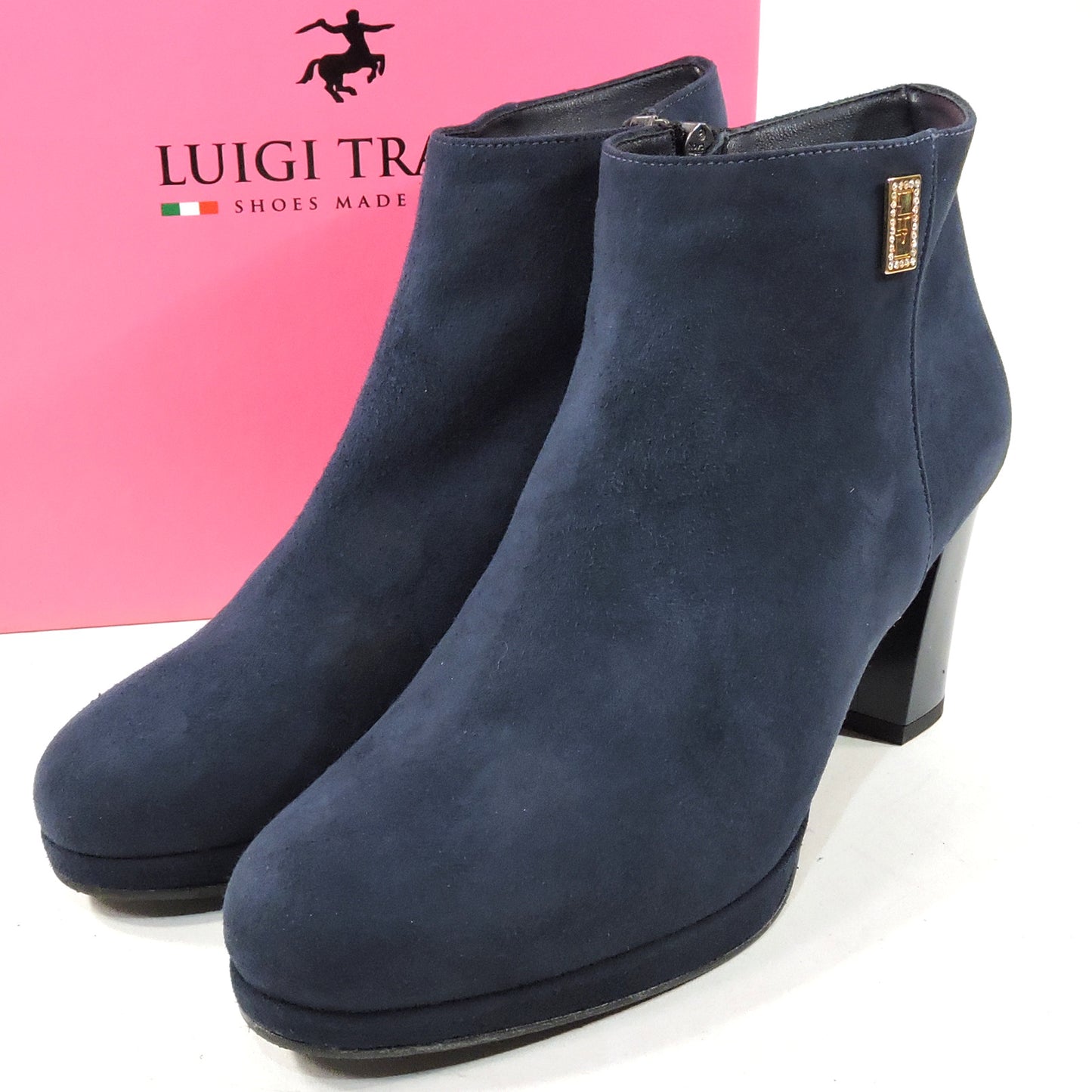 LUIGI TRAINI ๐ฎ๐น WOMEN'S NAVY BLUE SUEDE COMFORT ANKLE BOOTIE