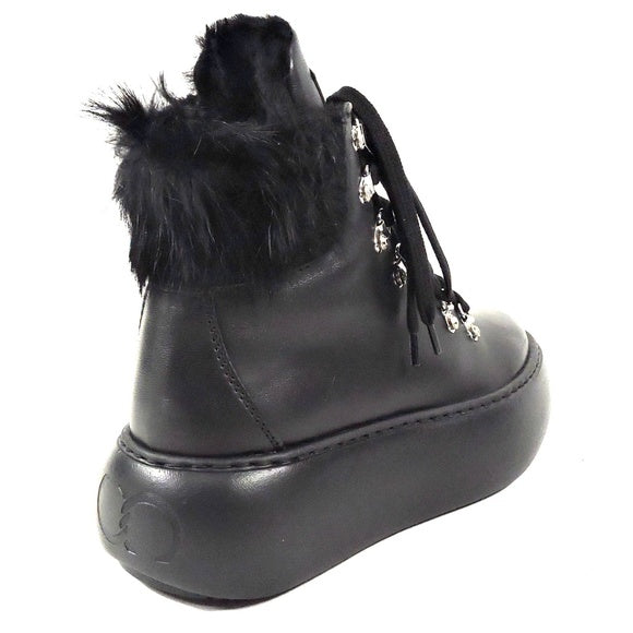 ๐ฎ๐น MADE IN ITALY Leather upper Lamb fur lining Lace up Rubber sole Hand made