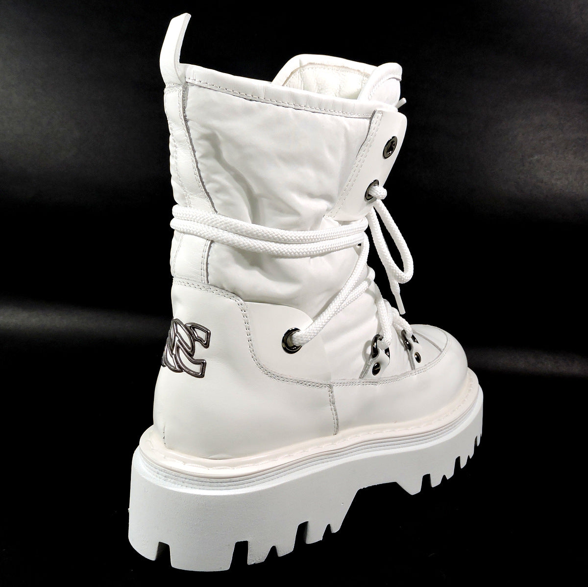 CASADEI 🇮🇹 WOMENS WHITE LEAHER WINTER ANKLE BOOTS