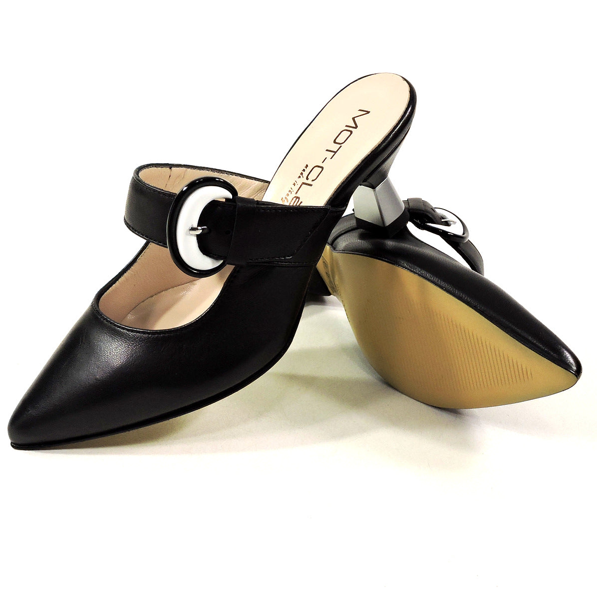 MOT-CLe WOMEN'S BLACK LEATHER COMFORT FASHION MULES Euro Shoes Emporium MOT-CLe WOMEN'S BLACK LEATHER COMFORT FASHION MULES Euro Shoes Emporium